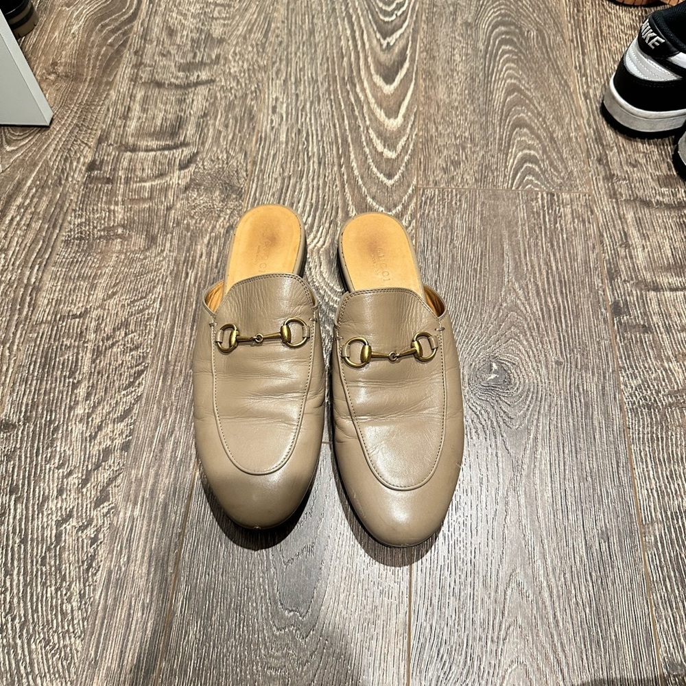 Gucci WOMEN'S PRINCETOWN LEATHER SLIPPER- brown leather